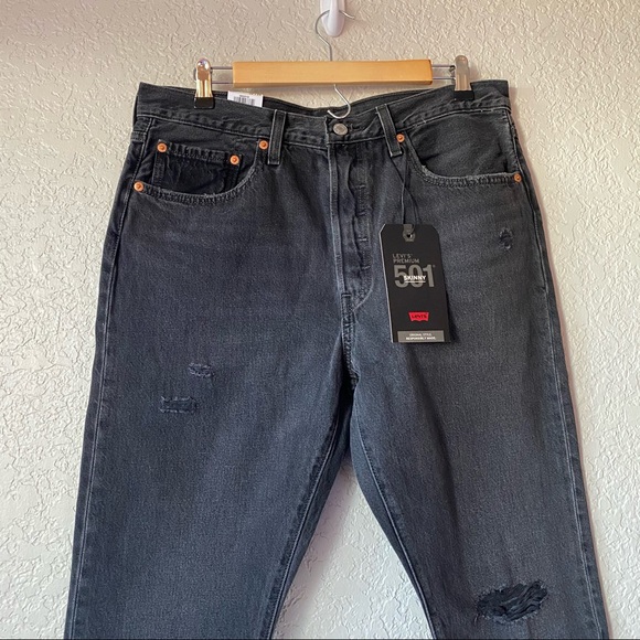 NWT Levi’s 501 Skinny Jeans Black Distressed - Picture 3 of 12